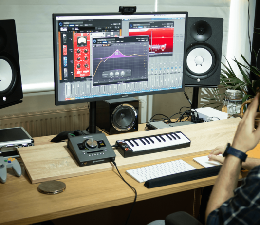 Most Important Items of Home Studio Equipment for In-House Setup Home Studio Equipment