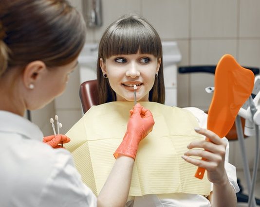 Teeth Veneers Cost: How Much Does it Cost to Have Veneers Veneers