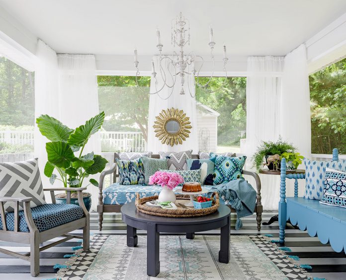 How to Decorate Your Sunroom