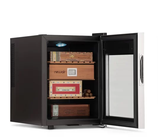 How to humidify an electric humidor