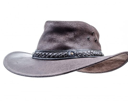 Brighten Up the Summer with Classy Style Choices – Things to Pair Up Your Cowboy Hats With cowboy hat