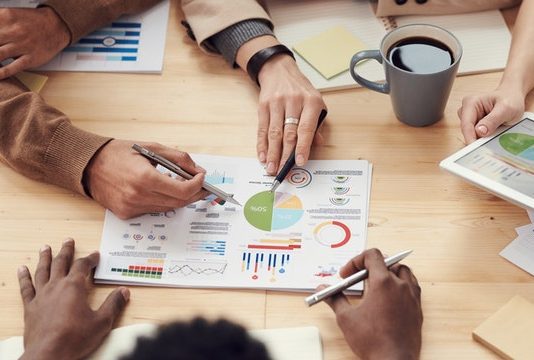 5 benefits of a Good Standing Certificate For a Business Discussing Business strategy