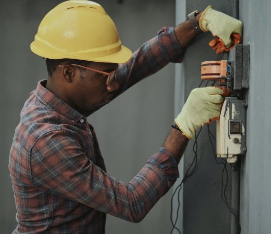 6 Benefits of Routine Electrical Maintenance