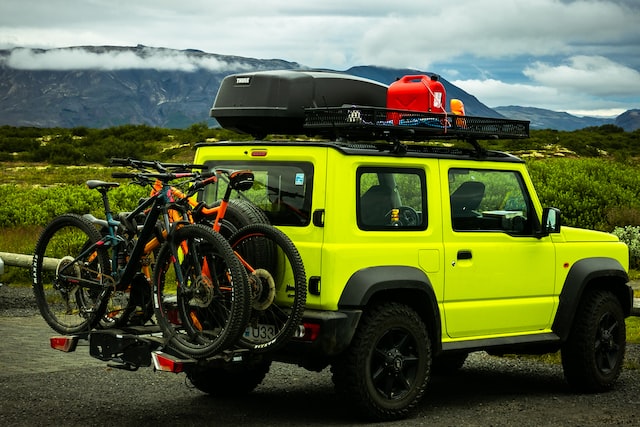 Yellow Jeep, Roof rack for bicycles