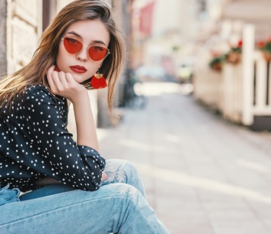 A Short Fashion Guide to Look Chic And Cool look chic and stylish