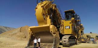 What Are the Best Uses for a Large Excavator? Large Excavator