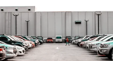 Puzzle Parking: Mastering the Art of Efficient Space Management in Urban Areas